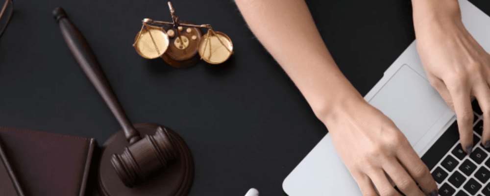 Büromuzda Stajını Yapan Av. Kaan Metin Mesleğe İlk Adımını Attı - bueromuzda-stajini-yapan-av-kaan-metin-meslege-ilk-adimini-atti